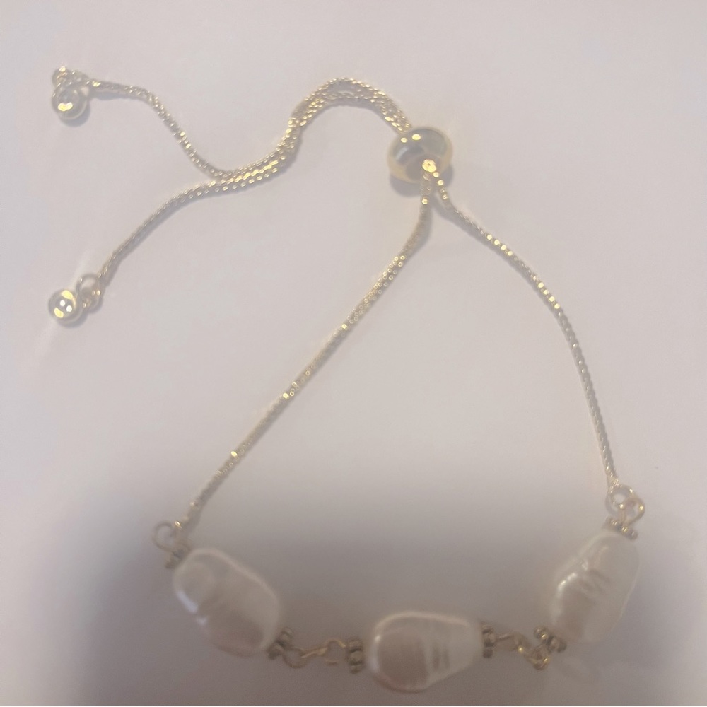Pearl Adjustable Bracelet with Rhinestones Ends Gold White New Handcrafted - Picture 3 of 7